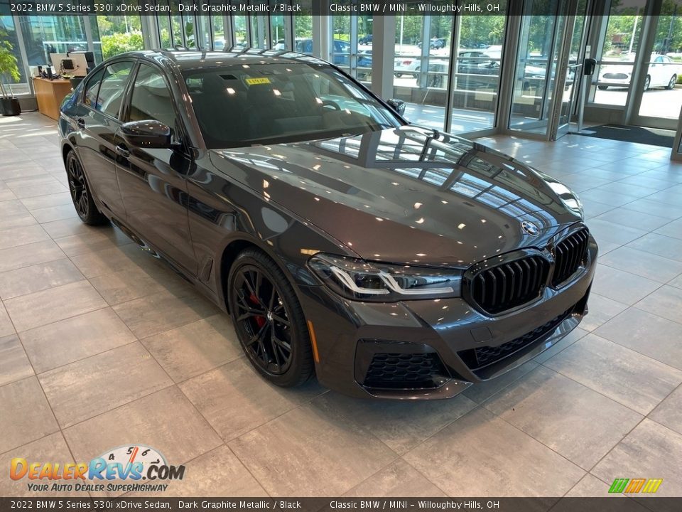 2022 BMW 5 Series 530i xDrive Sedan Dark Graphite Metallic / Black Photo #1