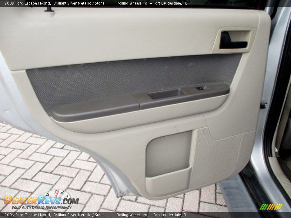 2009 Ford Escape Hybrid Brilliant Silver Metallic / Stone Photo #35