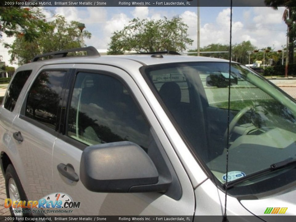 2009 Ford Escape Hybrid Brilliant Silver Metallic / Stone Photo #36