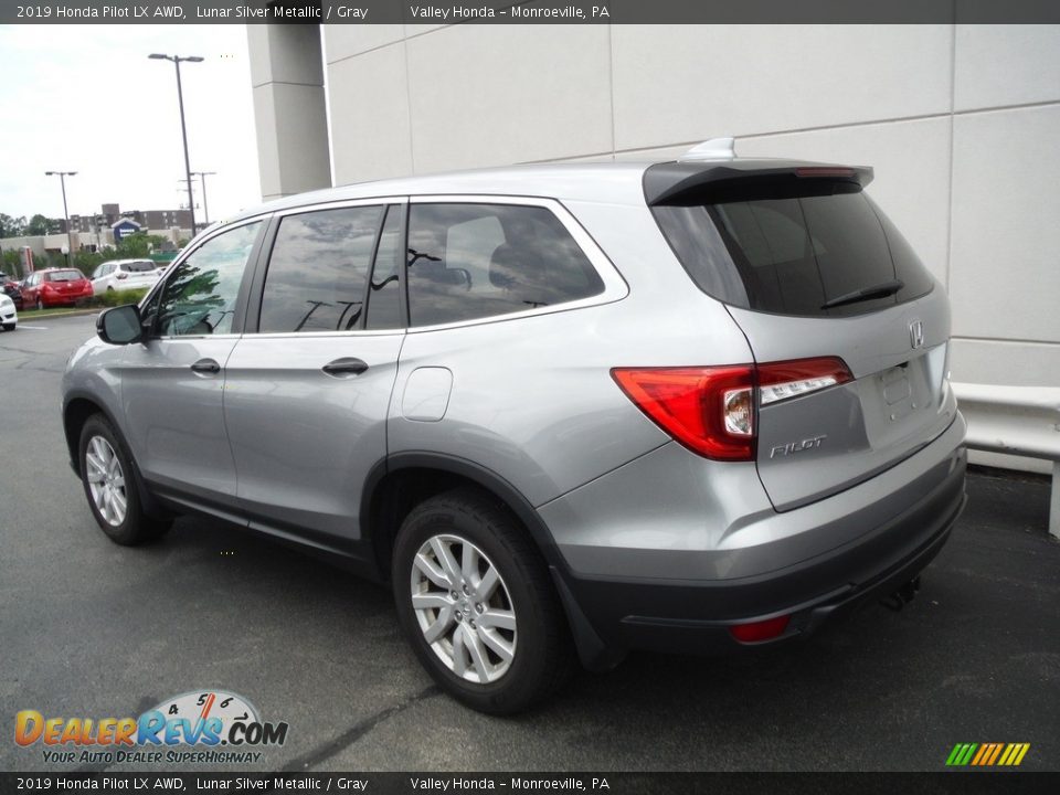 2019 Honda Pilot LX AWD Lunar Silver Metallic / Gray Photo #10