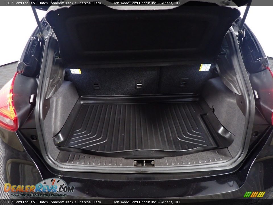2017 Ford Focus ST Hatch Shadow Black / Charcoal Black Photo #15