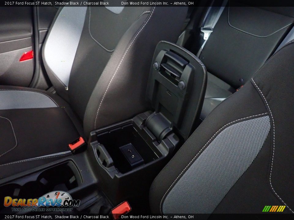 2017 Ford Focus ST Hatch Shadow Black / Charcoal Black Photo #33