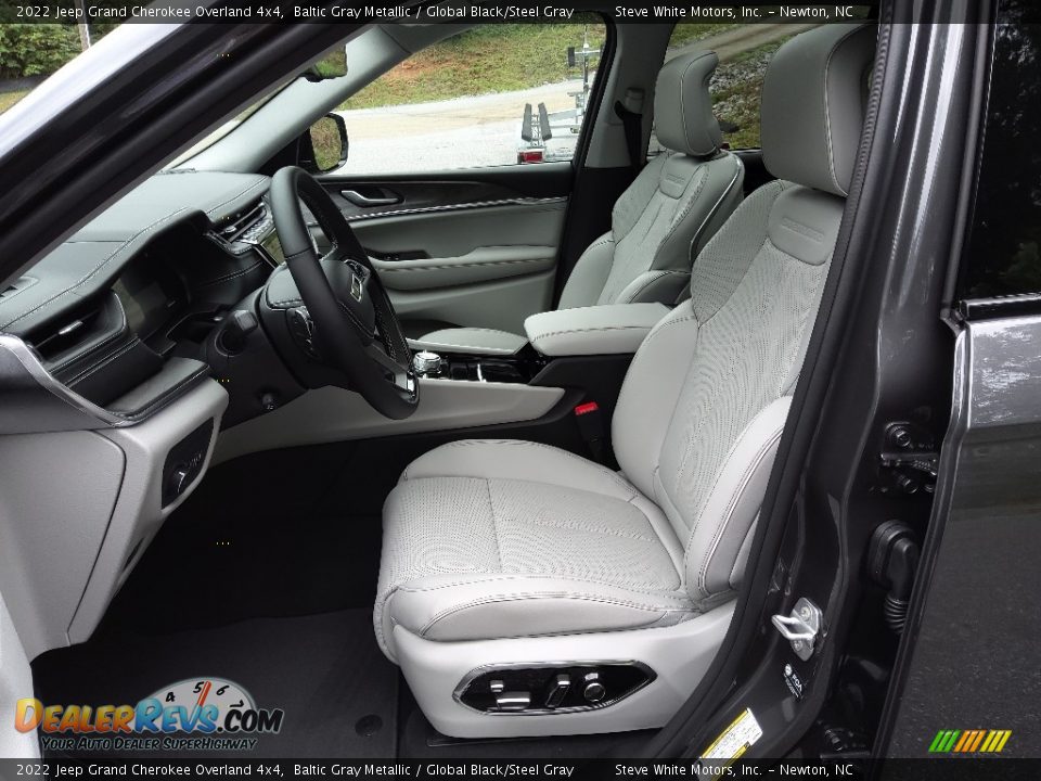 Front Seat of 2022 Jeep Grand Cherokee Overland 4x4 Photo #10