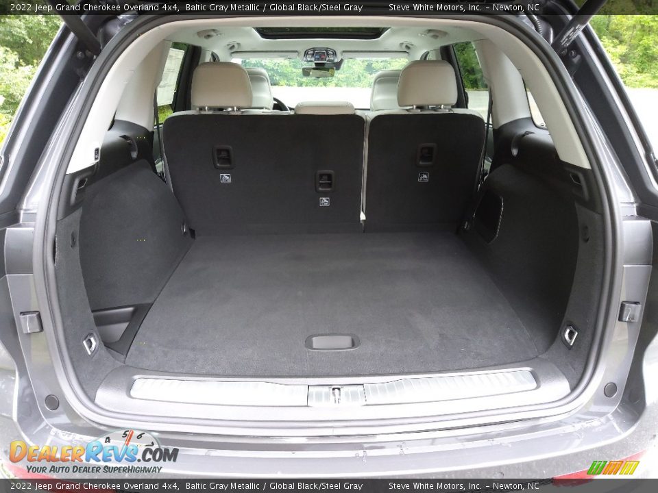 2022 Jeep Grand Cherokee Overland 4x4 Trunk Photo #16