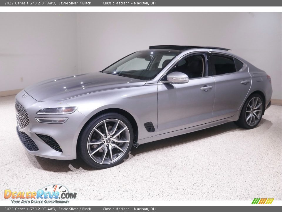 Front 3/4 View of 2022 Genesis G70 2.0T AWD Photo #3