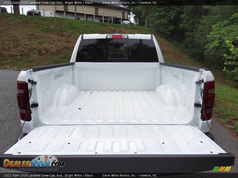 2022 Ram 1500 Laramie Crew Cab 4x4 Bright White / Black Photo #8