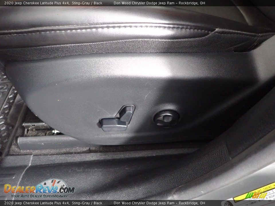 2020 Jeep Cherokee Latitude Plus 4x4 Sting-Gray / Black Photo #15