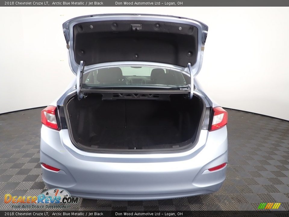 2018 Chevrolet Cruze LT Arctic Blue Metallic / Jet Black Photo #9