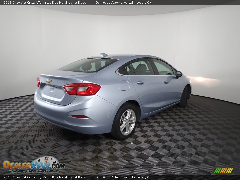 2018 Chevrolet Cruze LT Arctic Blue Metallic / Jet Black Photo #11