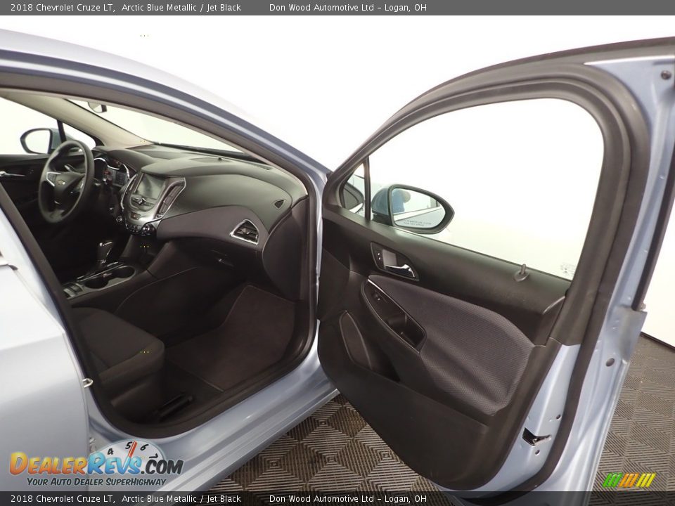 2018 Chevrolet Cruze LT Arctic Blue Metallic / Jet Black Photo #26