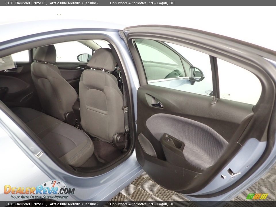 2018 Chevrolet Cruze LT Arctic Blue Metallic / Jet Black Photo #28