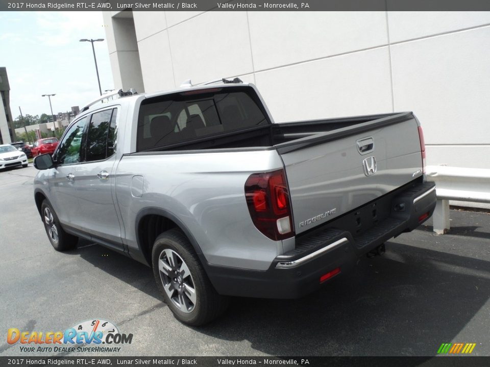 2017 Honda Ridgeline RTL-E AWD Lunar Silver Metallic / Black Photo #10