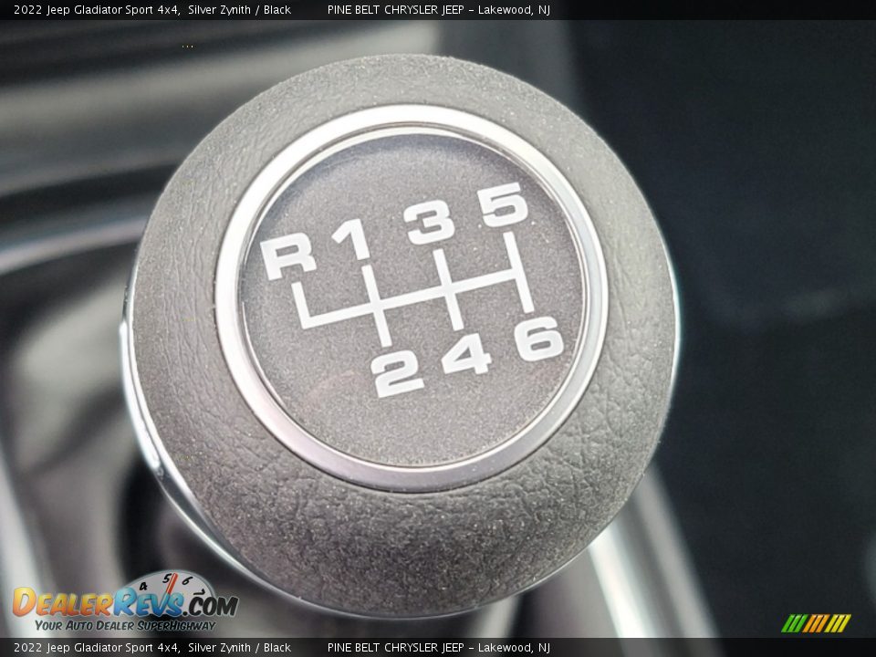 2022 Jeep Gladiator Sport 4x4 Shifter Photo #11