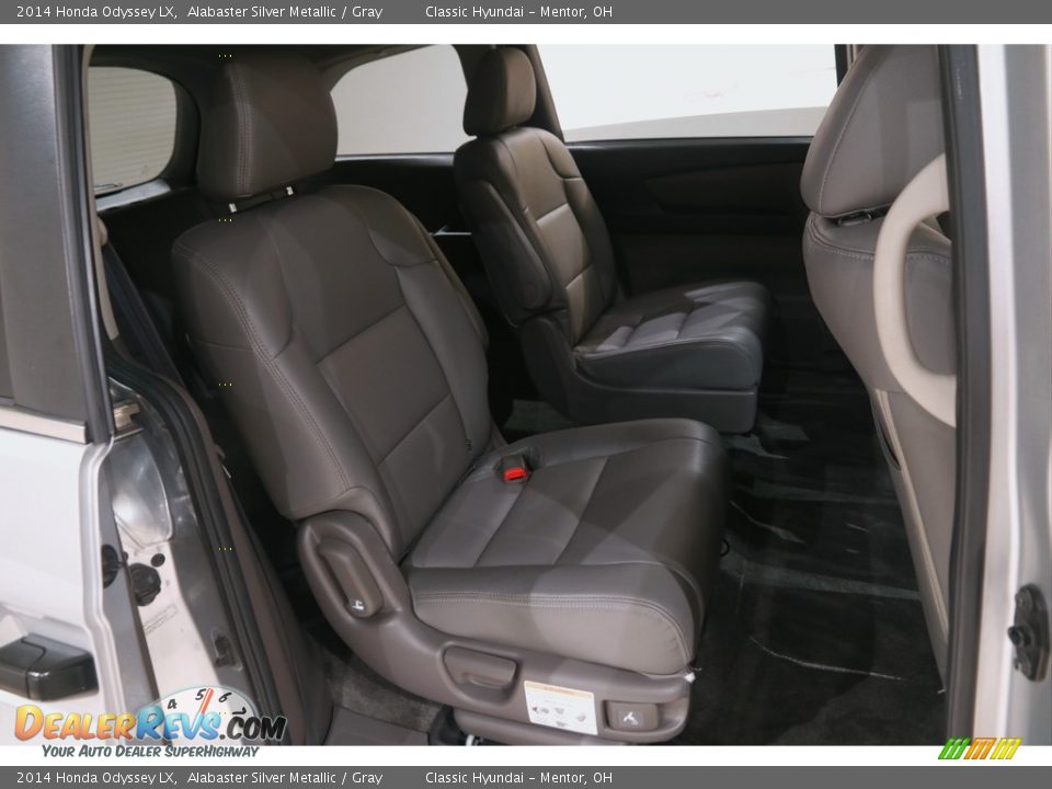 2014 Honda Odyssey LX Alabaster Silver Metallic / Gray Photo #17