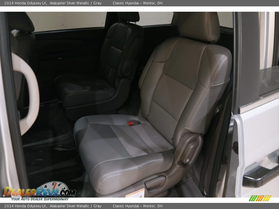2014 Honda Odyssey LX Alabaster Silver Metallic / Gray Photo #18