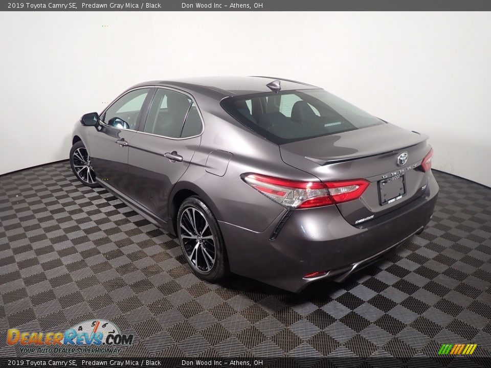 2019 Toyota Camry SE Predawn Gray Mica / Black Photo #12