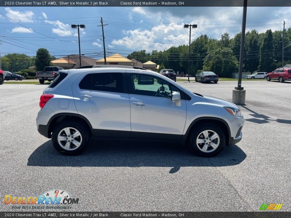 2020 Chevrolet Trax LT AWD Silver Ice Metallic / Jet Black Photo #4