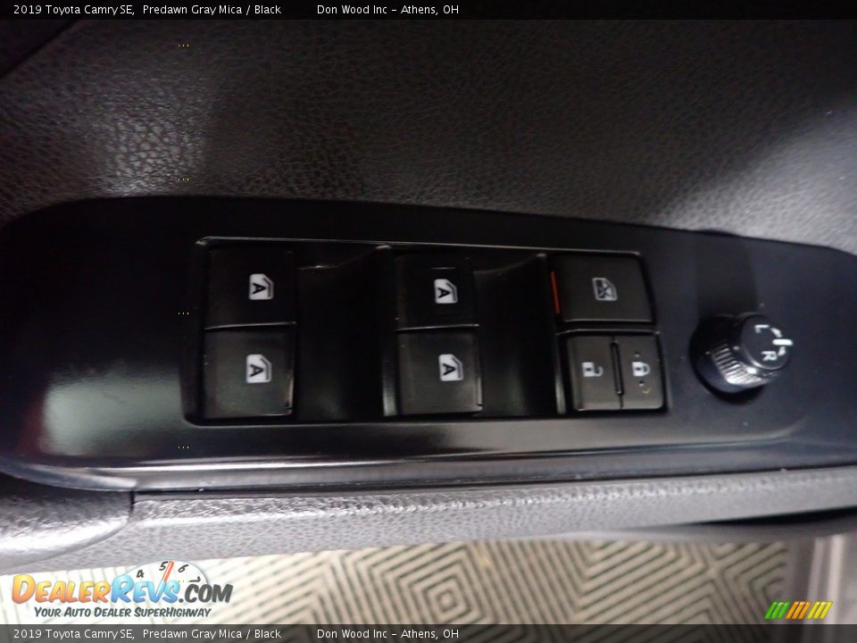 2019 Toyota Camry SE Predawn Gray Mica / Black Photo #21