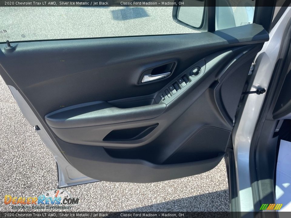 2020 Chevrolet Trax LT AWD Silver Ice Metallic / Jet Black Photo #12