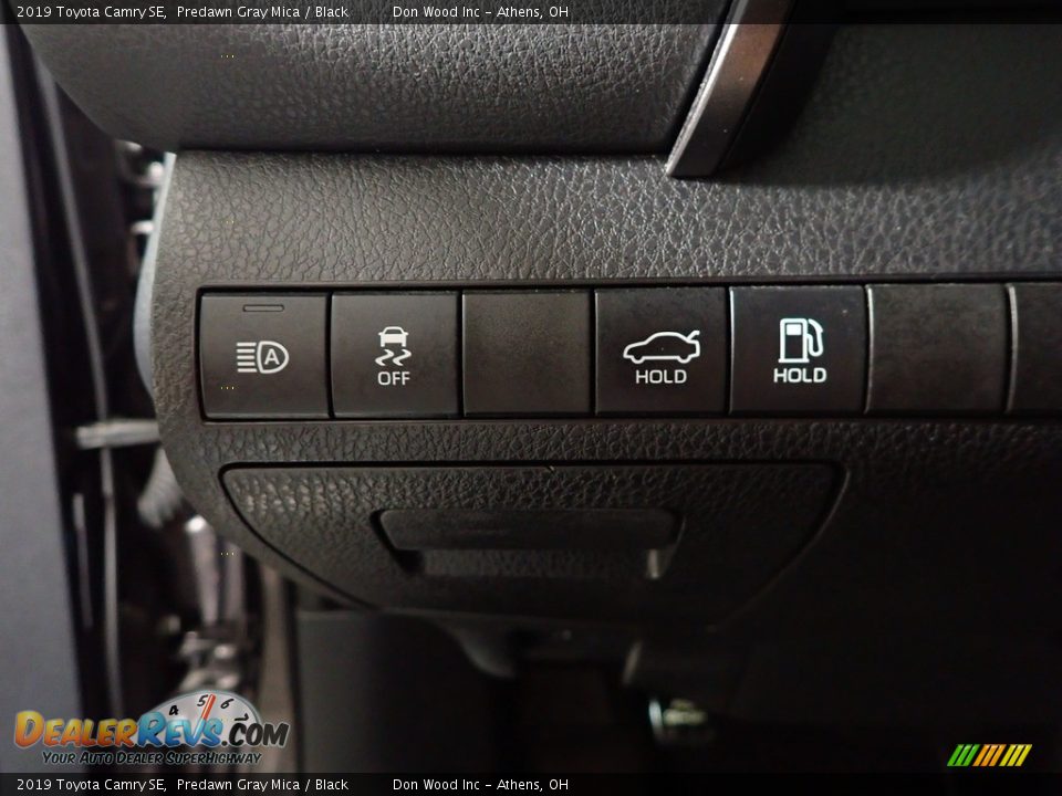 2019 Toyota Camry SE Predawn Gray Mica / Black Photo #31