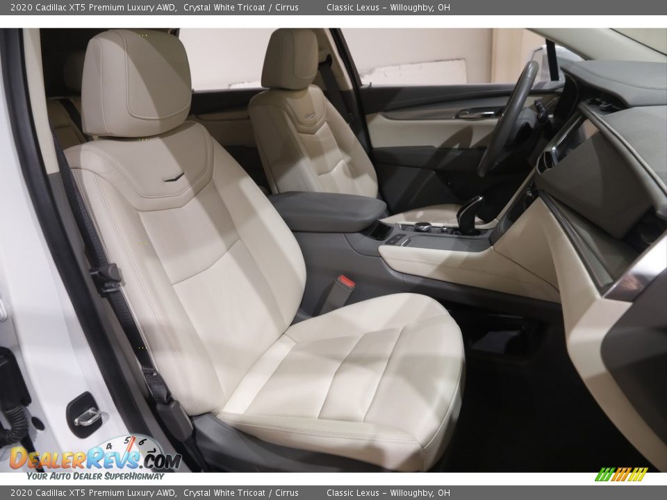 Front Seat of 2020 Cadillac XT5 Premium Luxury AWD Photo #16