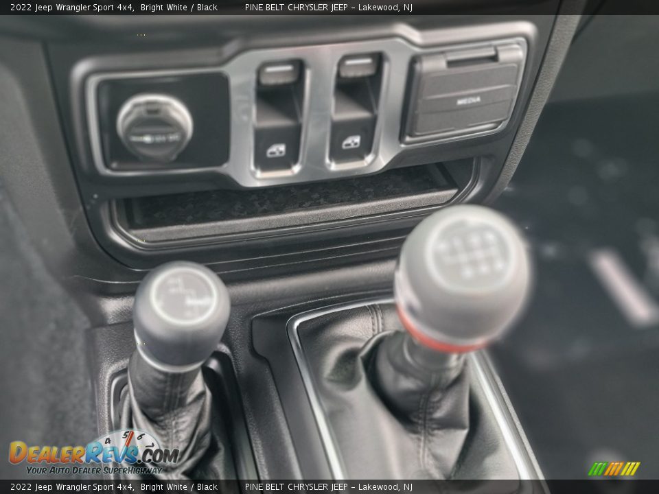 2022 Jeep Wrangler Sport 4x4 Shifter Photo #12