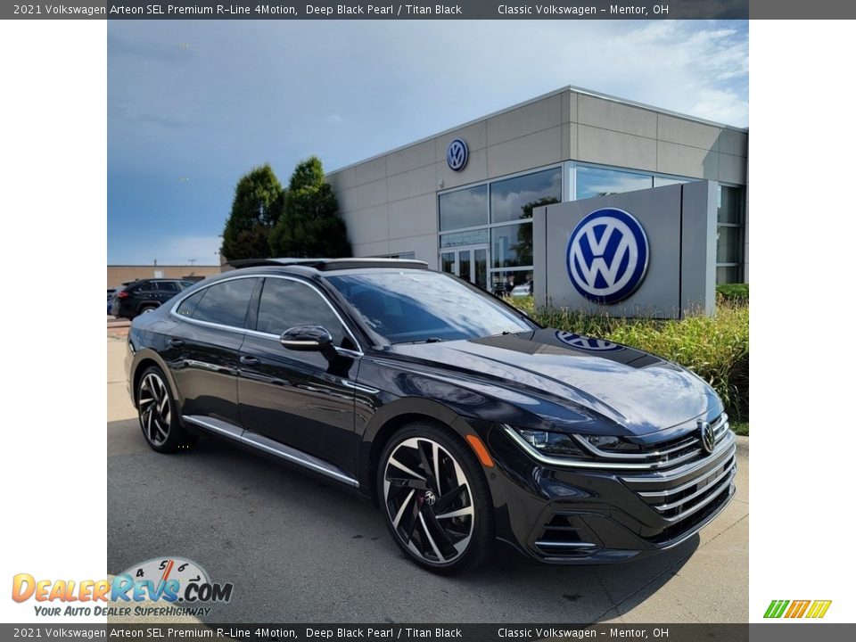 Front 3/4 View of 2021 Volkswagen Arteon SEL Premium R-Line 4Motion Photo #1