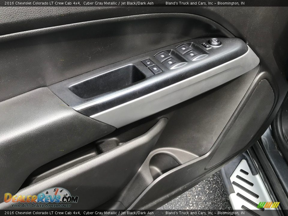 Door Panel of 2016 Chevrolet Colorado LT Crew Cab 4x4 Photo #13