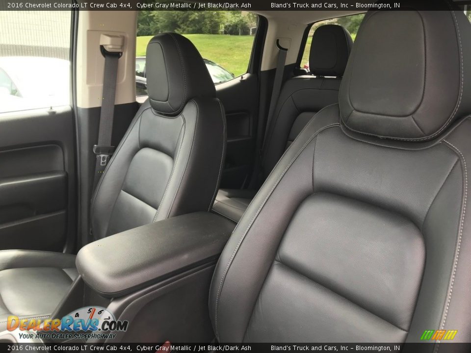 Front Seat of 2016 Chevrolet Colorado LT Crew Cab 4x4 Photo #15