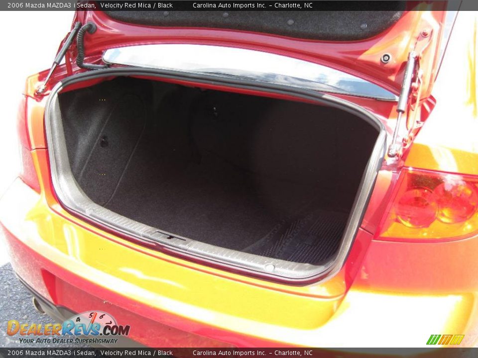 2006 Mazda MAZDA3 i Sedan Velocity Red Mica / Black Photo #18
