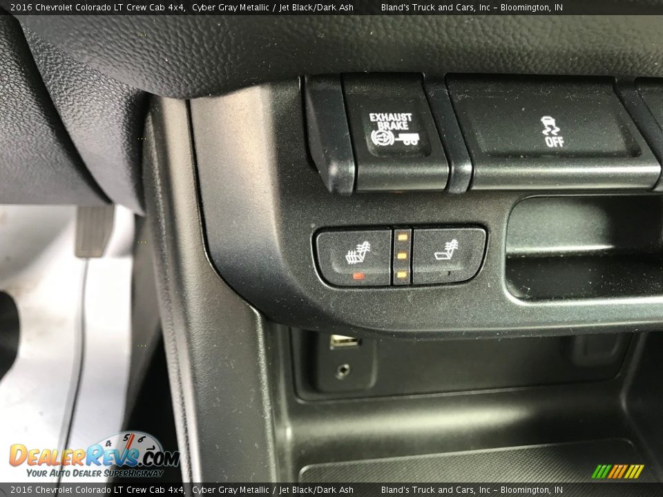 Controls of 2016 Chevrolet Colorado LT Crew Cab 4x4 Photo #26