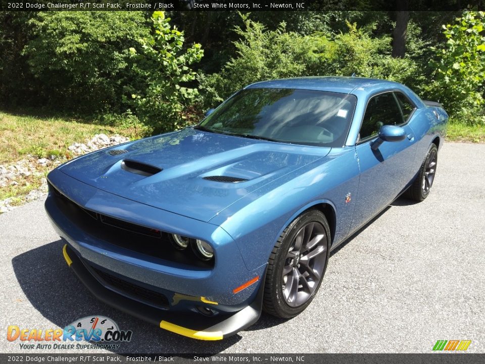 2022 Dodge Challenger R/T Scat Pack Frostbite / Black Photo #2