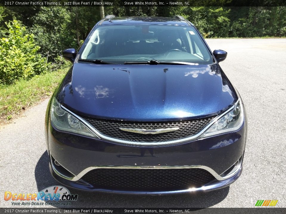 2017 Chrysler Pacifica Touring L Jazz Blue Pearl / Black/Alloy Photo #4