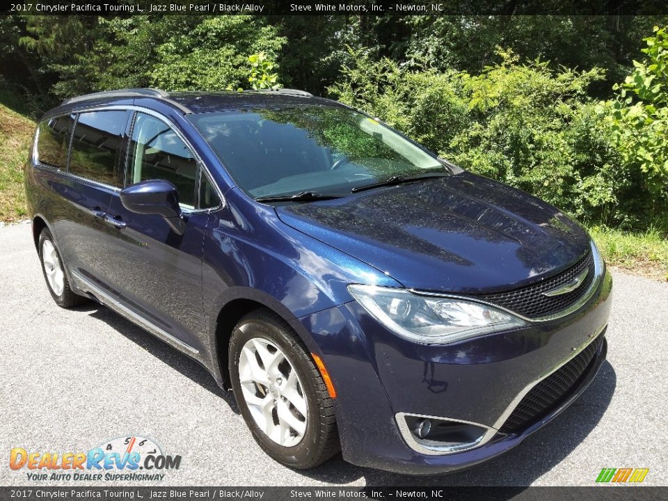 2017 Chrysler Pacifica Touring L Jazz Blue Pearl / Black/Alloy Photo #10