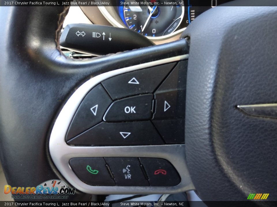 2017 Chrysler Pacifica Touring L Jazz Blue Pearl / Black/Alloy Photo #28