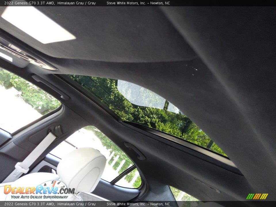 2022 Genesis G70 3.3T AWD Himalayan Gray / Gray Photo #31