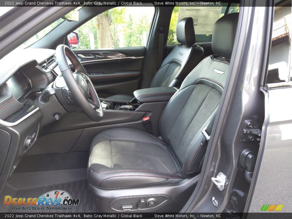 Front Seat of 2022 Jeep Grand Cherokee Trailhawk 4x4 Photo #11