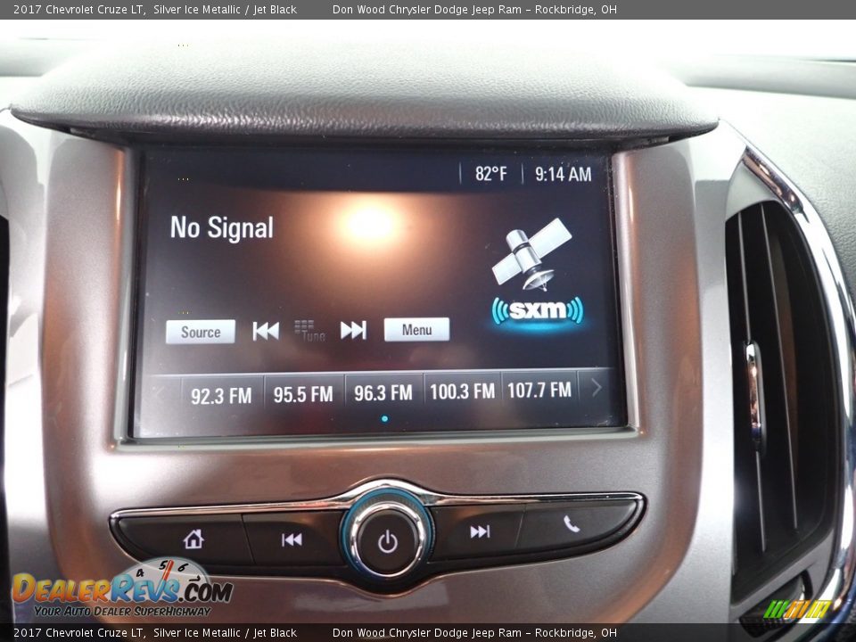 2017 Chevrolet Cruze LT Silver Ice Metallic / Jet Black Photo #2