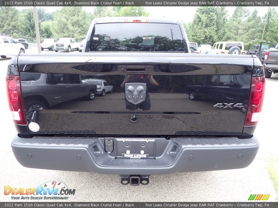2022 Ram 1500 Classic Quad Cab 4x4 Diamond Black Crystal Pearl / Black Photo #4