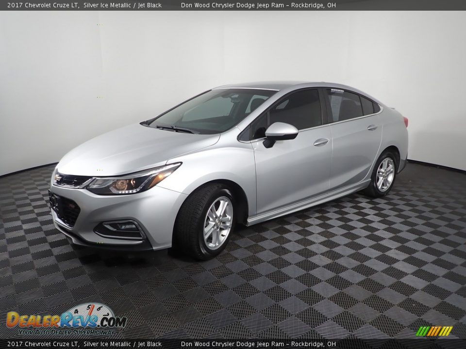 2017 Chevrolet Cruze LT Silver Ice Metallic / Jet Black Photo #5