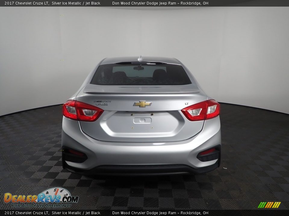 2017 Chevrolet Cruze LT Silver Ice Metallic / Jet Black Photo #8