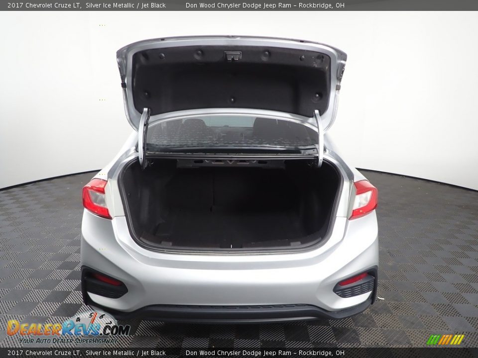 2017 Chevrolet Cruze LT Silver Ice Metallic / Jet Black Photo #9