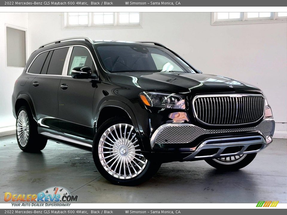 Front 3/4 View of 2022 Mercedes-Benz GLS Maybach 600 4Matic Photo #12
