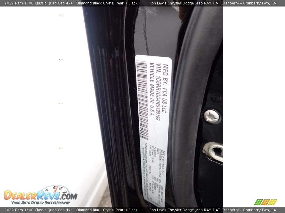 2022 Ram 1500 Classic Quad Cab 4x4 Diamond Black Crystal Pearl / Black Photo #20