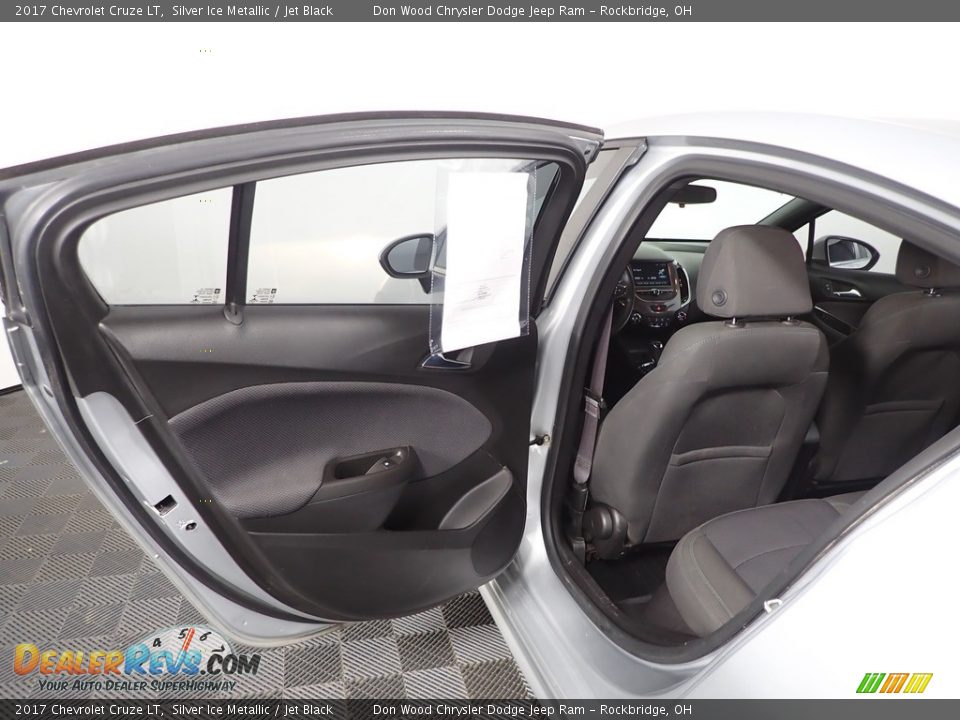 2017 Chevrolet Cruze LT Silver Ice Metallic / Jet Black Photo #22
