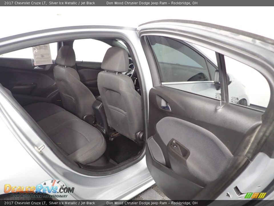 2017 Chevrolet Cruze LT Silver Ice Metallic / Jet Black Photo #27