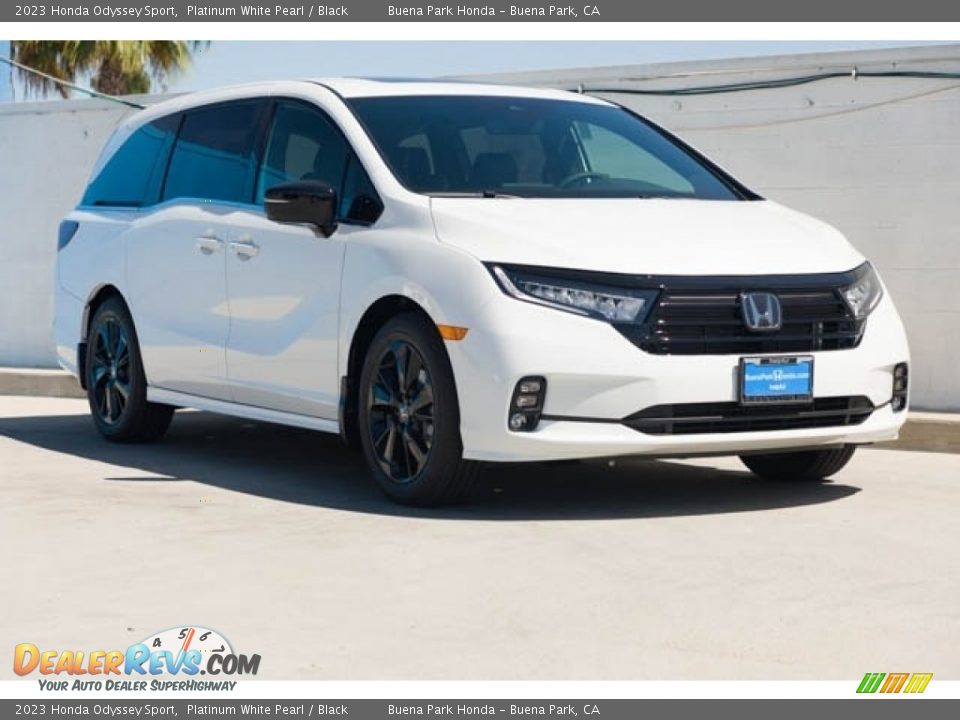 Front 3/4 View of 2023 Honda Odyssey Sport Photo #1