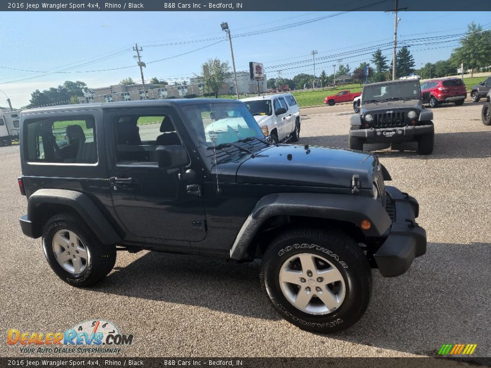 2016 Jeep Wrangler Sport 4x4 Rhino / Black Photo #8