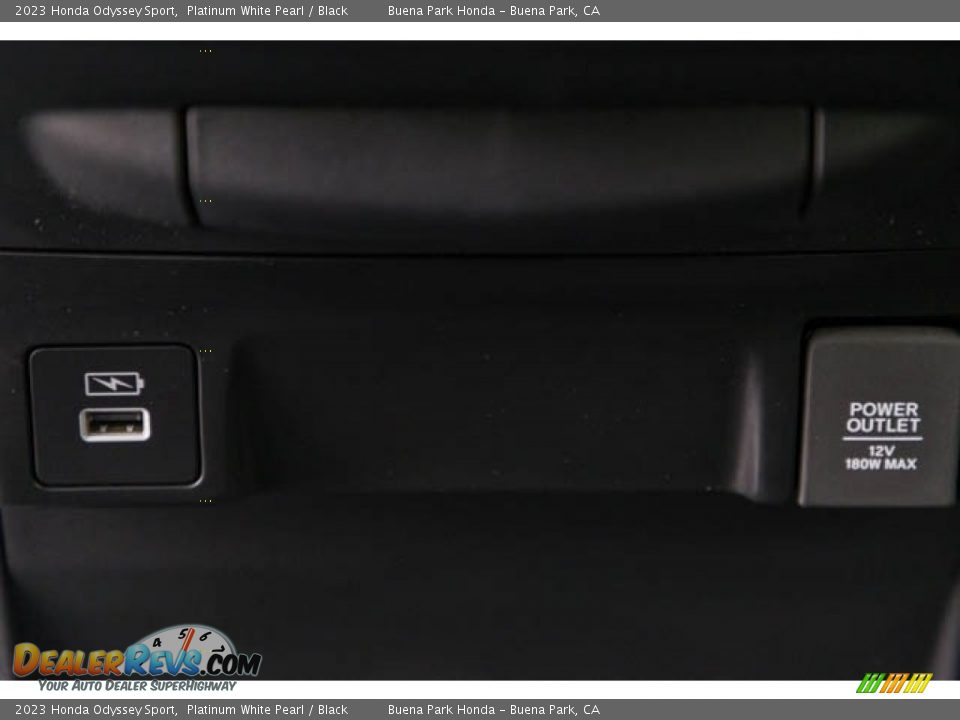 2023 Honda Odyssey Sport Platinum White Pearl / Black Photo #23