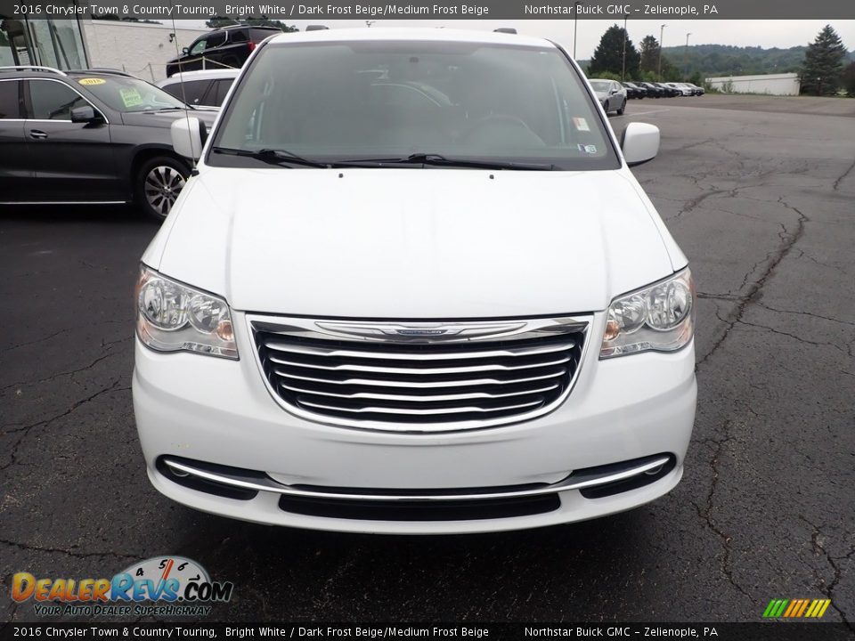 2016 Chrysler Town & Country Touring Bright White / Dark Frost Beige/Medium Frost Beige Photo #11